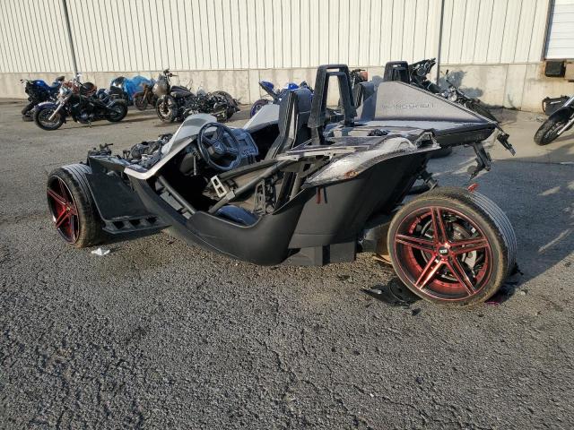 Obraz 3 z 2016 POLARIS SLINGSHOT  2016 z VIN 57XAASFA6G5109659