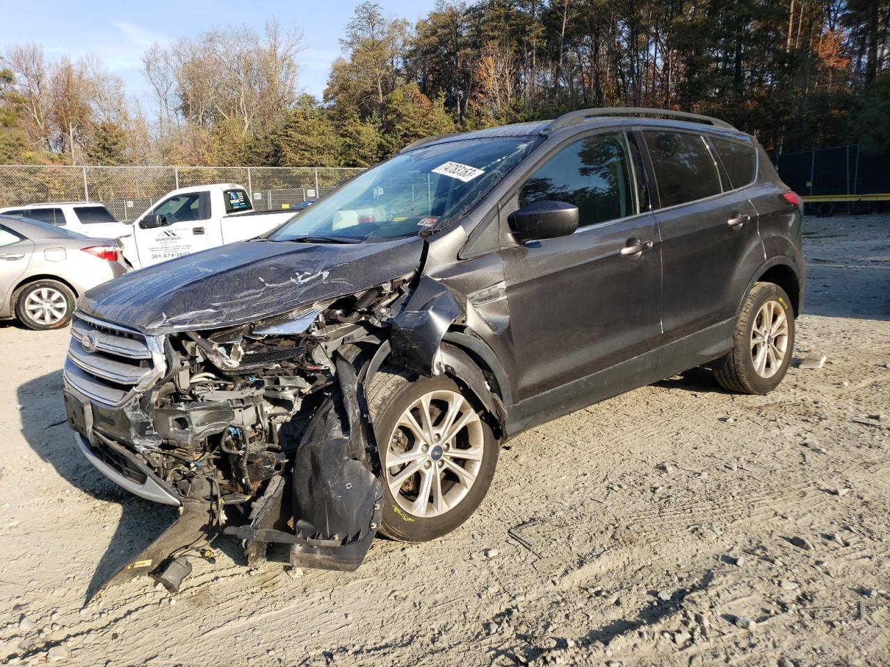 Obraz 1 z 2018 FORD ESCAPE SE 2018 z VIN 1FMCU9GD1JUC25158