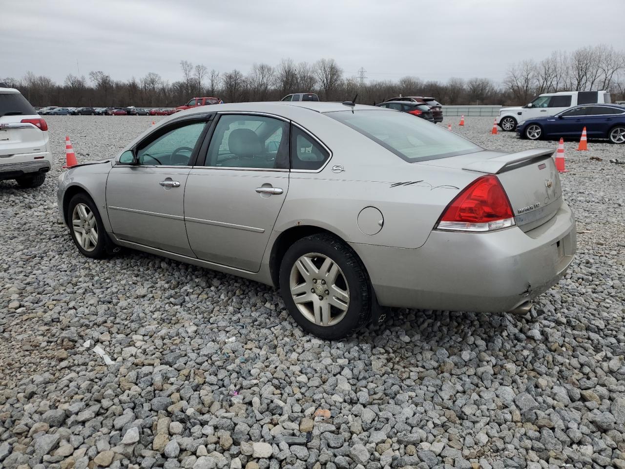 Image 2 of 2007 CHEVROLET IMPALA LTZ 2007 with VIN 2G1WU58R779309200