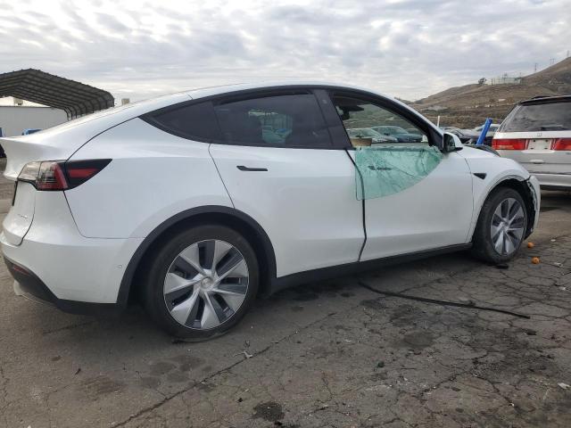 Obraz 3 z 2022 TESLA MODEL Y  2022 z VIN 7SAYGDEE6NF424949