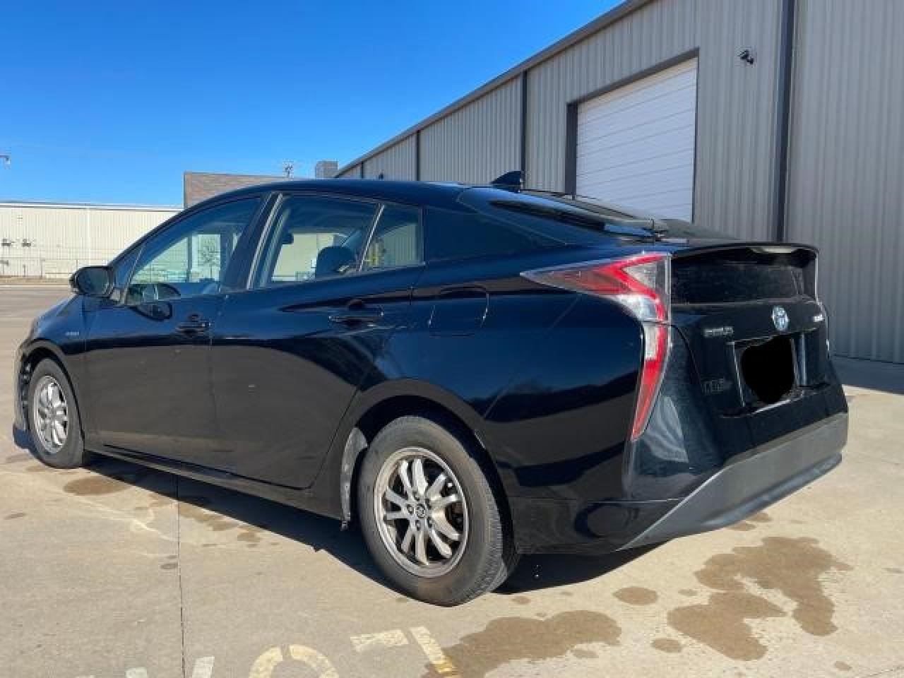 Image 3 of 2016 TOYOTA PRIUS  2016 with VIN JTDKBRFU7G3510047