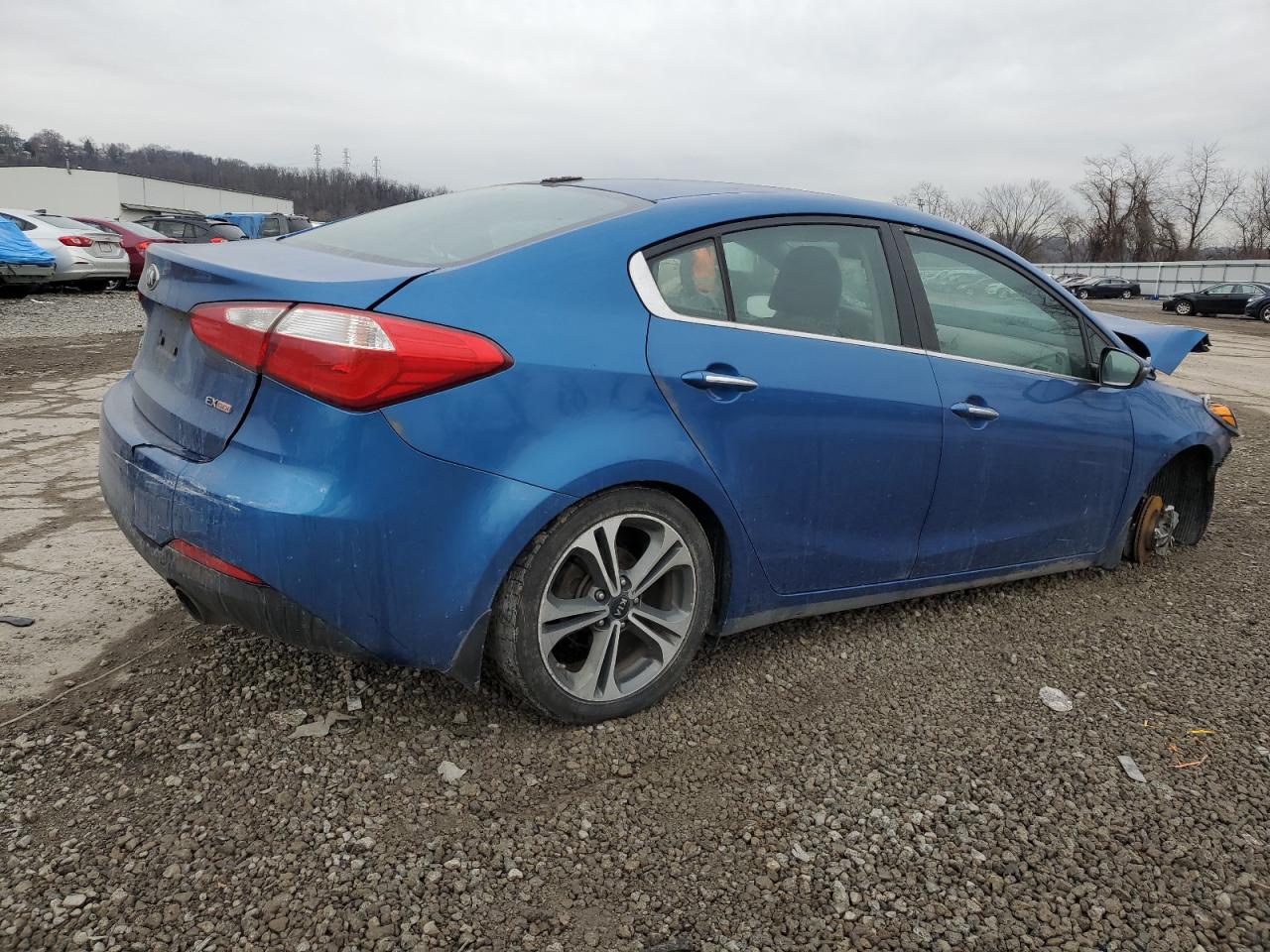 Изображение 3 2015 KIA FORTE EX 2015 с VIN KNAFX4A86F5315363