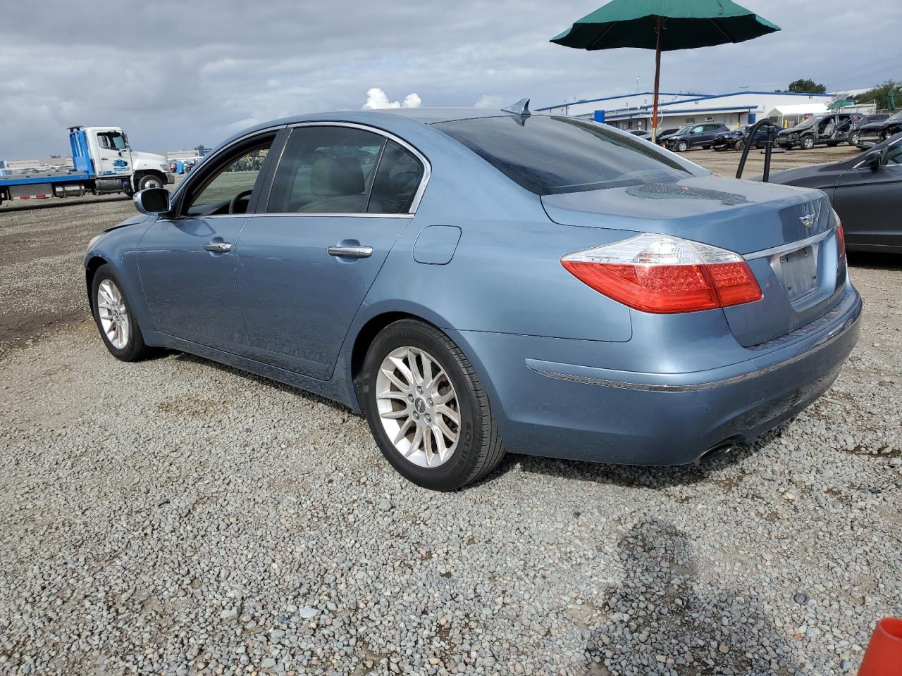 Obraz 2 z 2009 HYUNDAI GENESIS 3.8L 2009 z VIN KMHGC46E09U039589