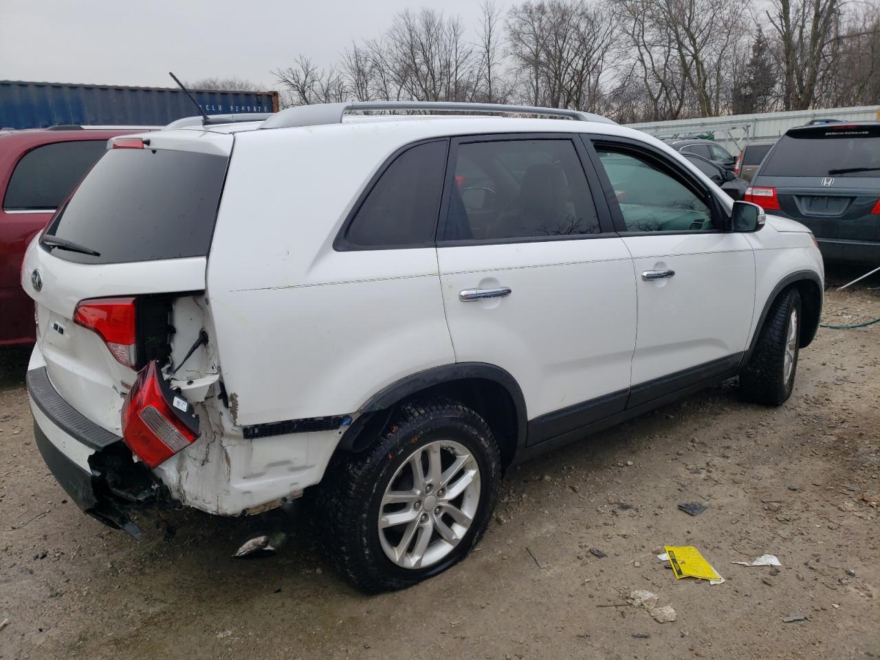 Image 3 of 2015 KIA SORENTO LX 2015 with VIN 5XYKT4A61FG617632