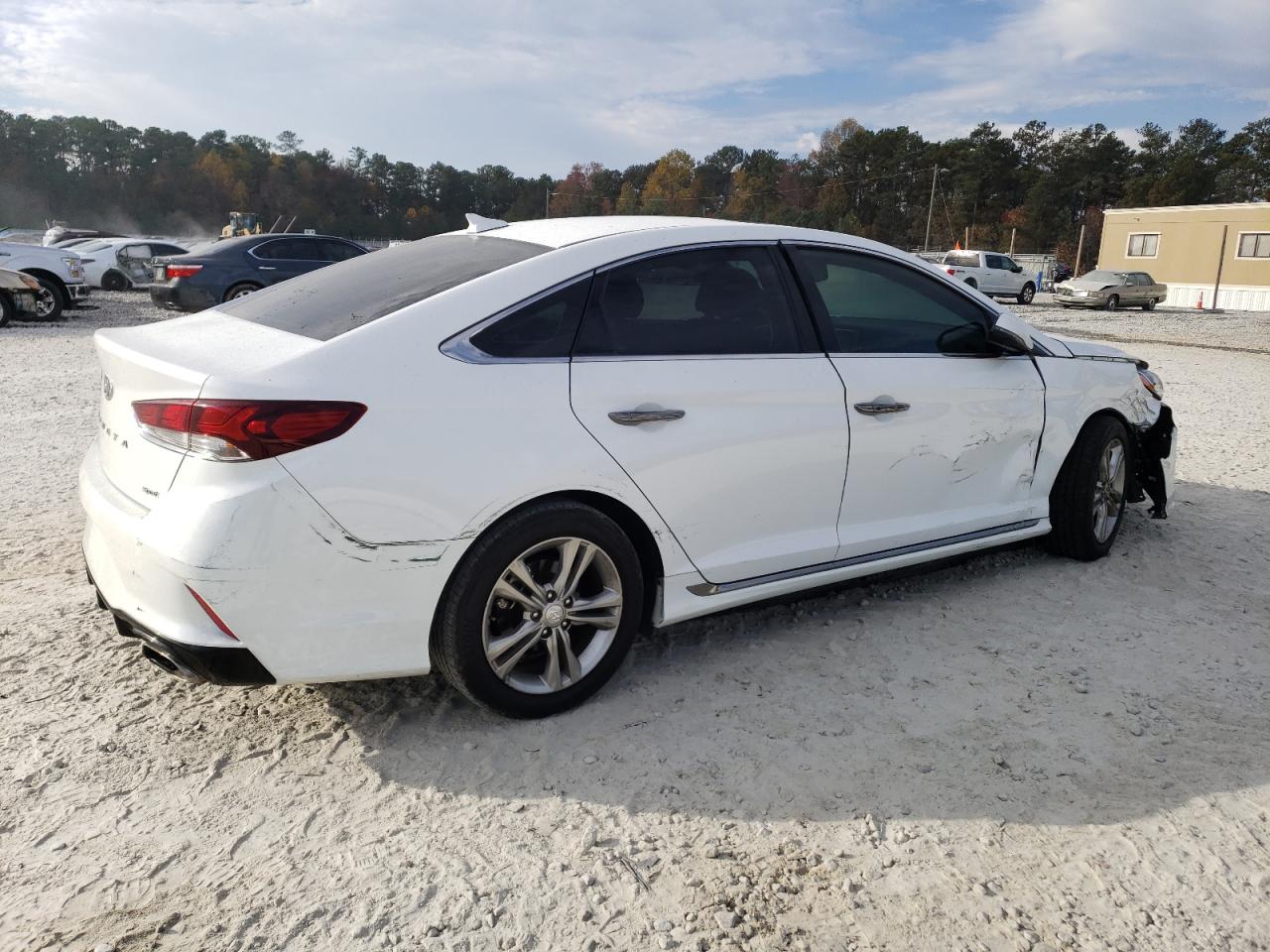 Изображение 3 2018 HYUNDAI SONATA SPORT 2018 с VIN 5NPE34AF6JH701962