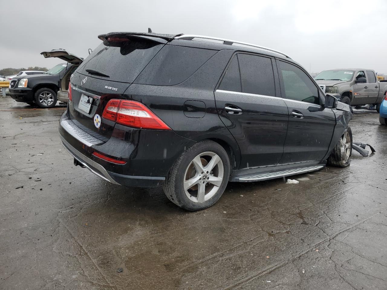 Obraz 3 z 2015 MERCEDES-BENZ ML 250 BLUETEC 2015 z VIN 4JGDA0EB4FA522377