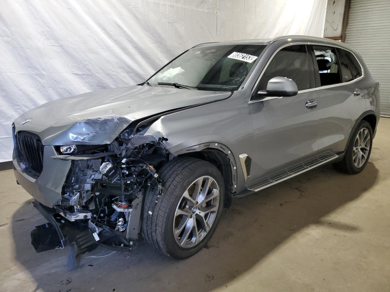 Image 1 of 2024 BMW X5 XDRIVE40I 2024 with VIN 5UX23EU01R9S21556