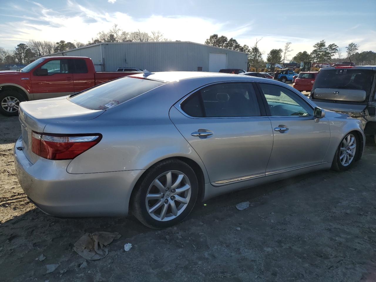 Image 3 of 2007 LEXUS LS 460L 2007 with VIN JTHGL46F975006917