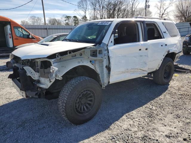 Image 1 of 2018 TOYOTA 4RUNNER SR5/SR5 PREMIUM 2018 with VIN JTEBU5JR4J5517213