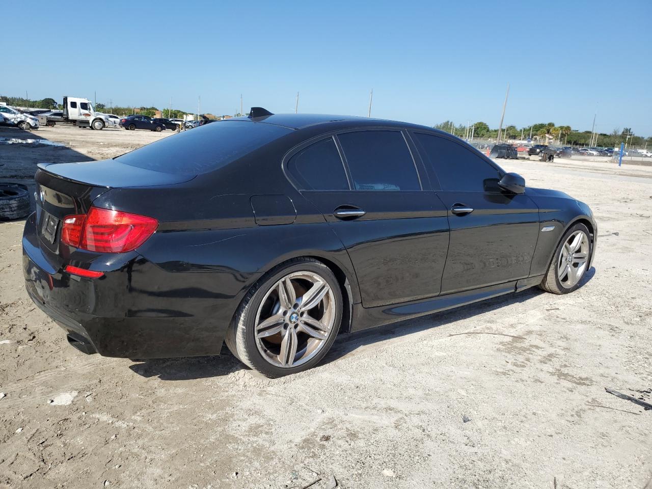 Obraz 3 z 2013 BMW 550 I 2013 z VIN WBAFR9C58DDX79848