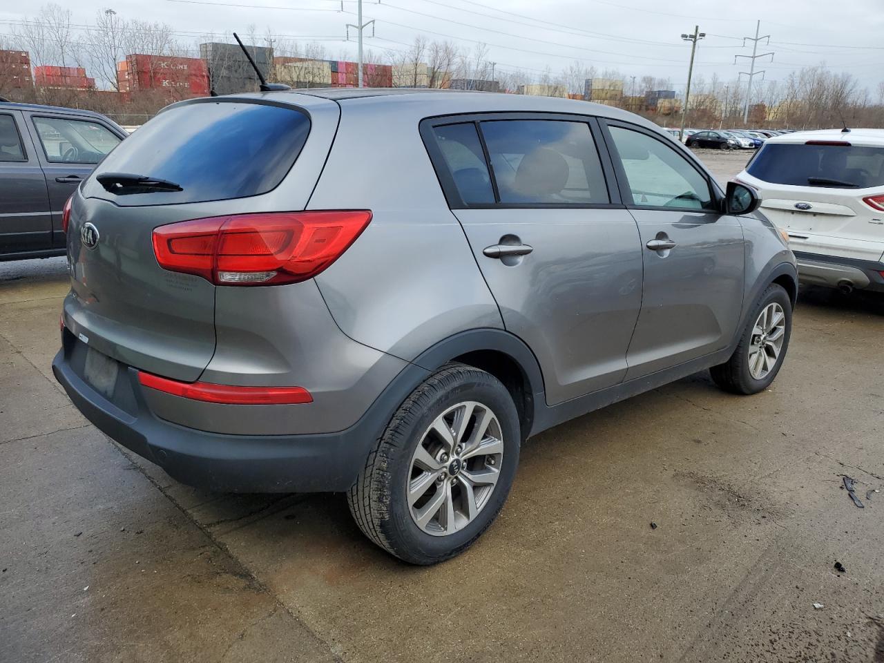 Image 3 of 2016 KIA SPORTAGE LX 2016 with VIN KNDPB3AC2G7811075