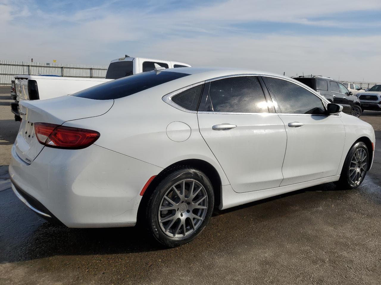 Obraz 3 z 2015 CHRYSLER 200 LIMITED 2015 z VIN 1C3CCCAB5FN726622