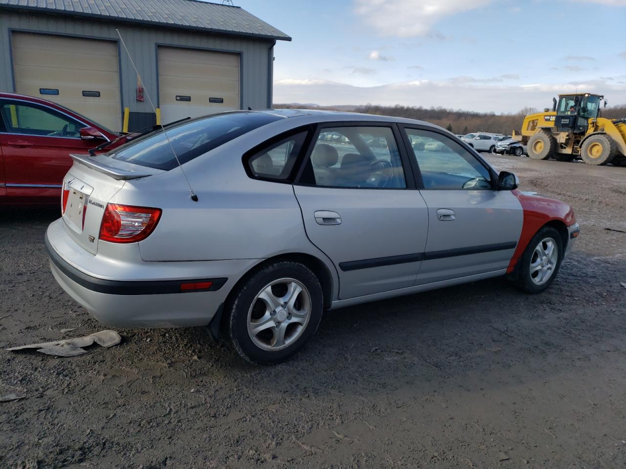 Image 3 of 2005 HYUNDAI ELANTRA GLS 2005 with VIN KMHDN56D95U173893