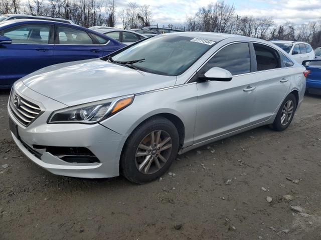 Obraz 1 z 2017 HYUNDAI SONATA SE 2017 z VIN 5NPE24AFXHH571245