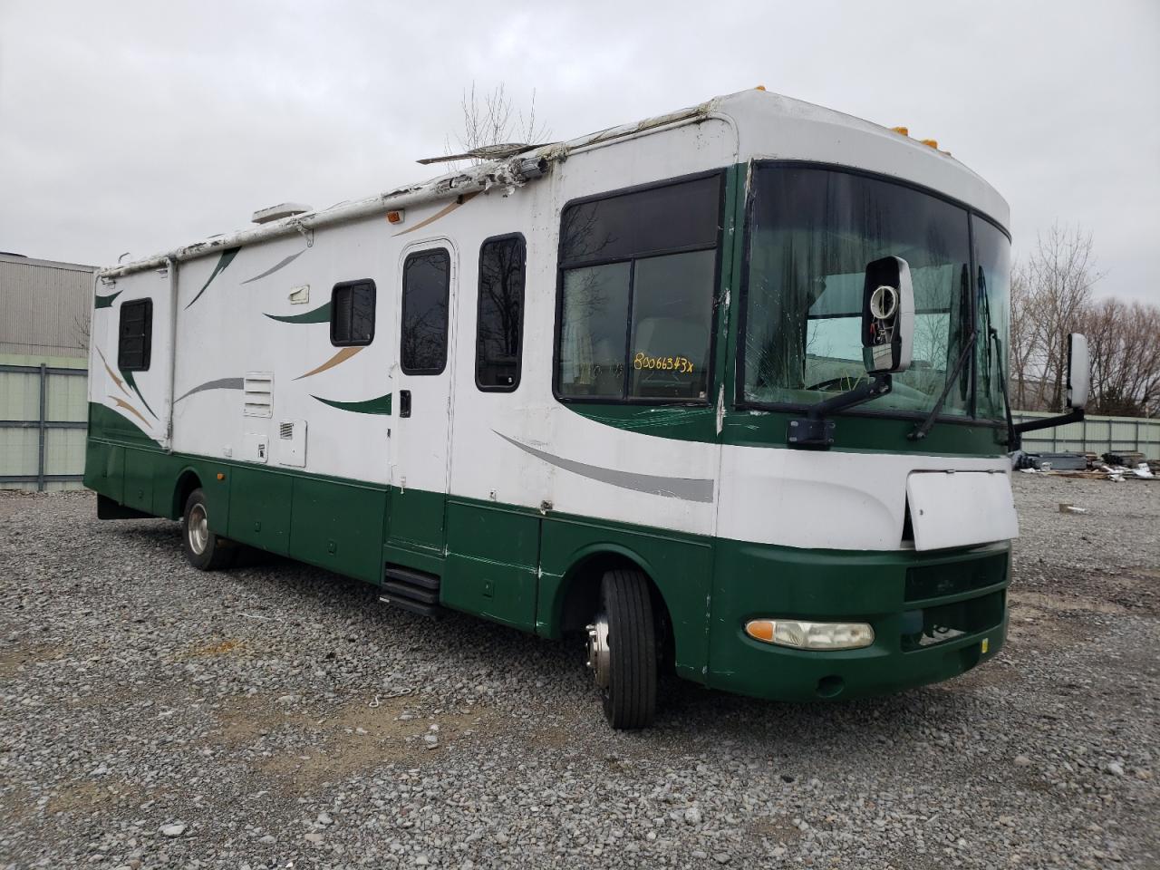 2004 WORKHORSE CUSTOM CHASSIS MOTORHOME CHASSIS W22 2004 image