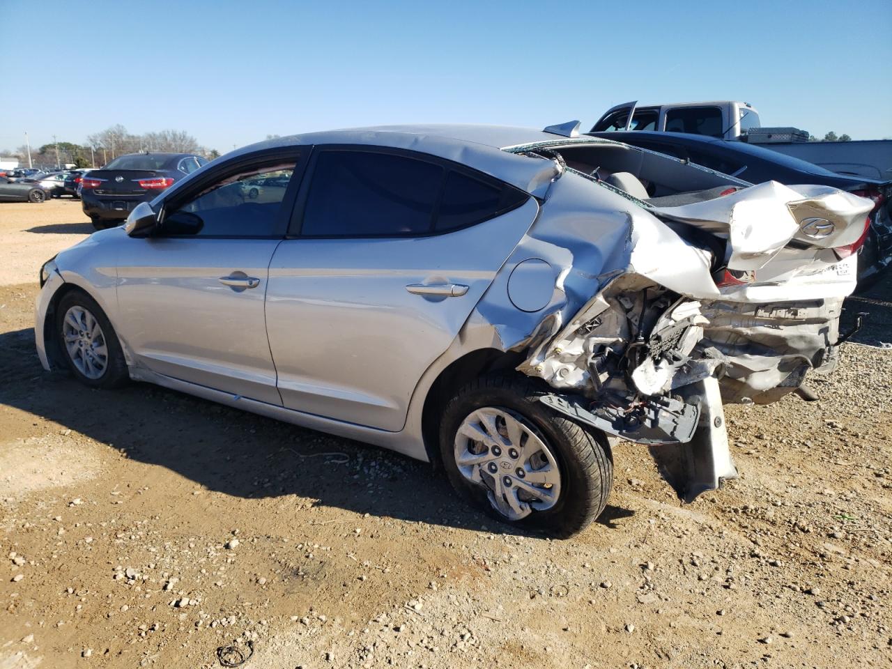 Image 2 of 2017 HYUNDAI ELANTRA SE 2017 with VIN KMHD74LF1HU120961