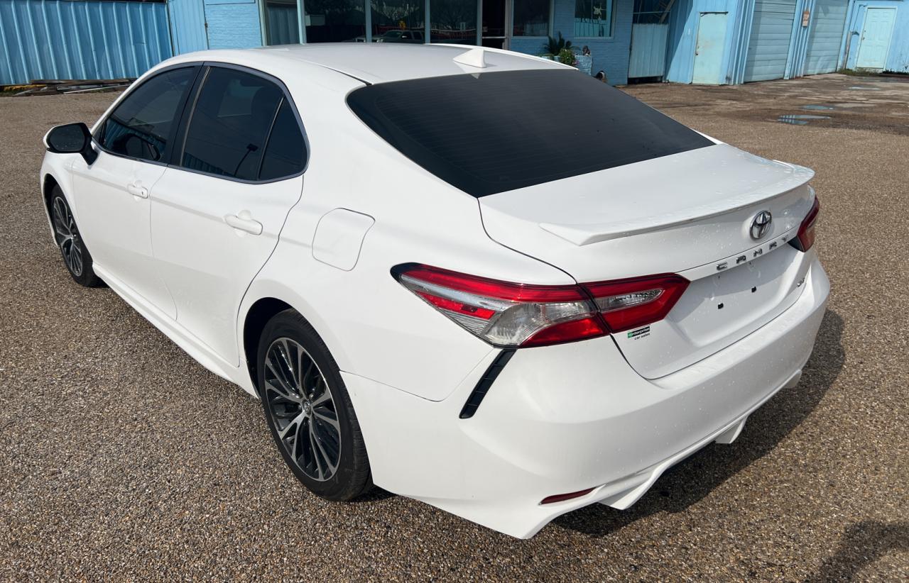 Image 3 of 2020 TOYOTA CAMRY SE 2020 with VIN 4T1G11AK8LU341477