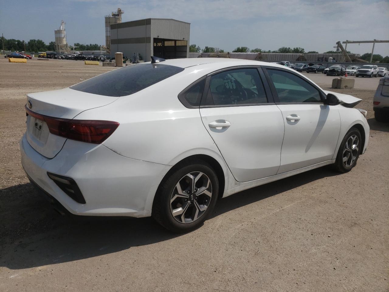 Изображение 3 2019 KIA FORTE FE 2019 с VIN 3KPF24AD6KE092545