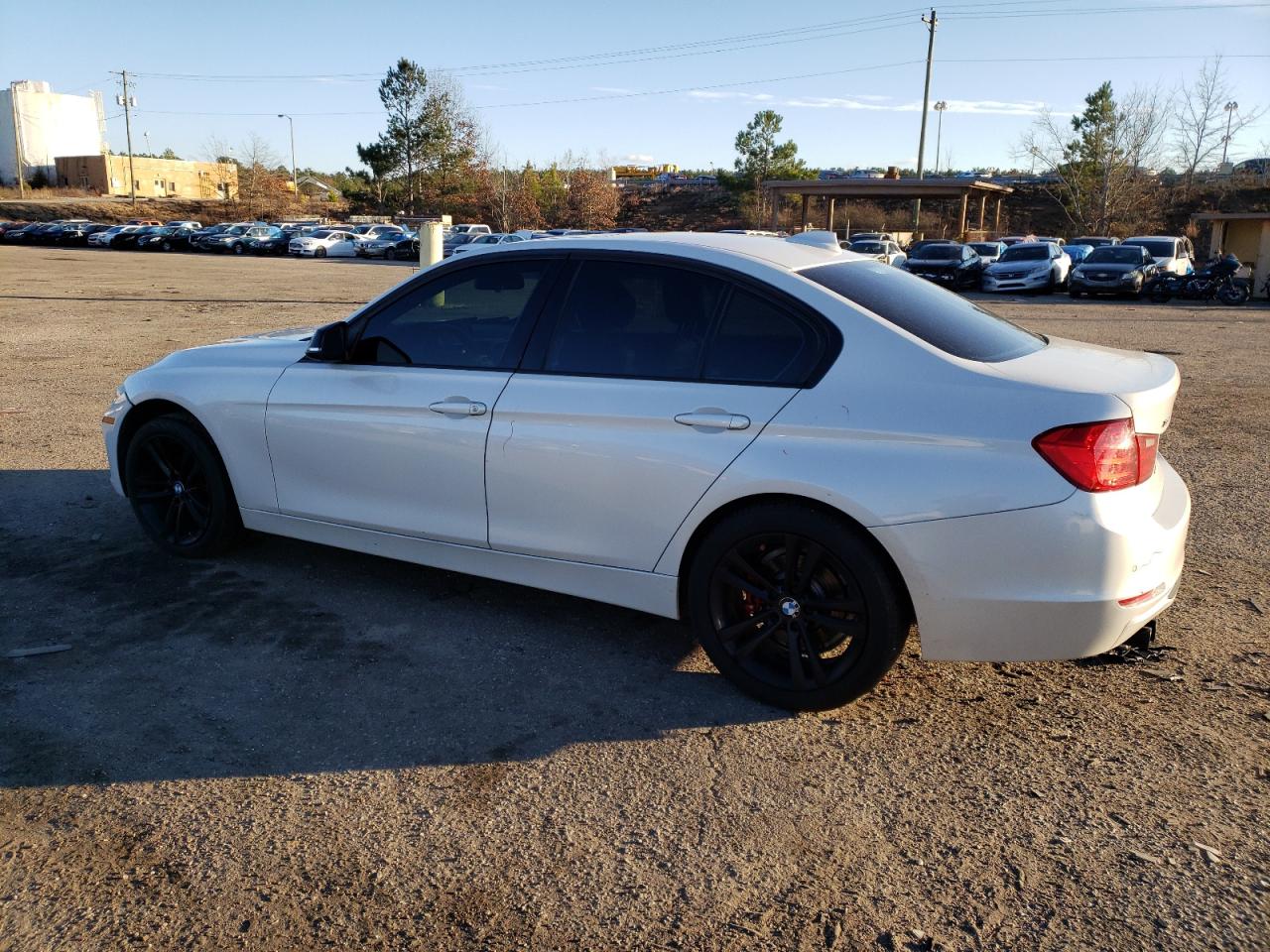 Изображение 2 Bmw 328 Xi 2013 с VIN WBA3B3C5XDJ975943