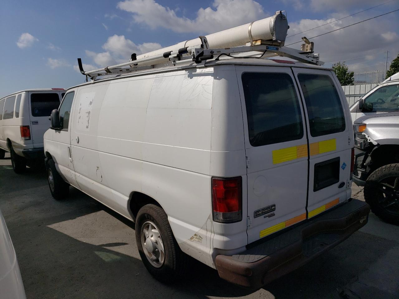 Obraz 2 z 2011 FORD ECONOLINE E250 VAN 2011 z VIN 1FTNE2EL5BDA10167
