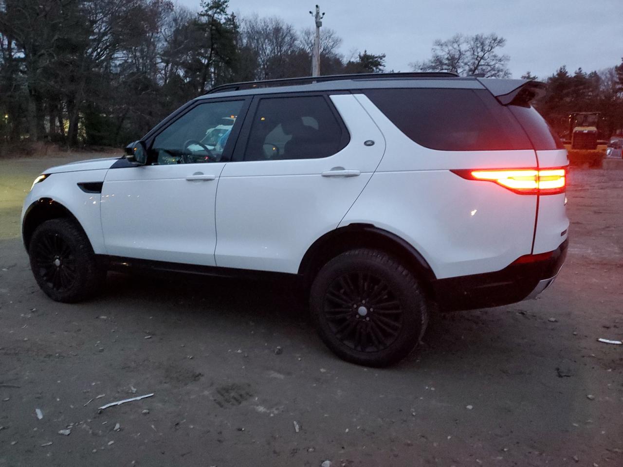 Изображение 2 2018 LAND ROVER DISCOVERY HSE LUXURY 2018 с VIN SALRT2RV3JA051084