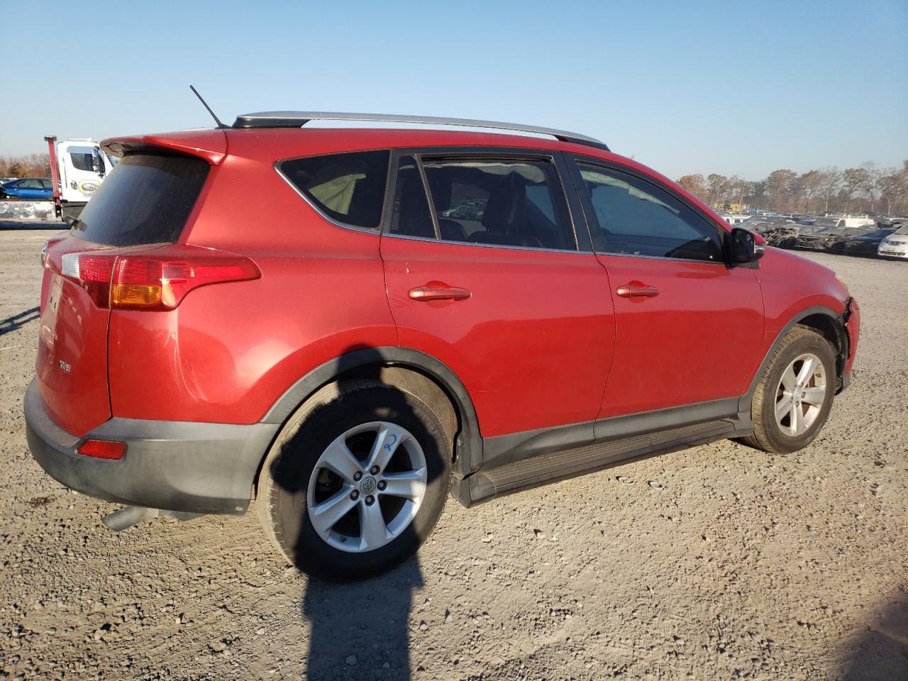 Image 3 of 2014 TOYOTA RAV4 XLE 2014 with VIN JTMWFREV4EJ011120