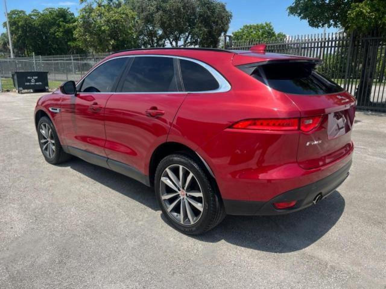 Изображение 2 2017 JAGUAR F-PACE PRESTIGE 2017 с VIN SADCK2BV2HA898820
