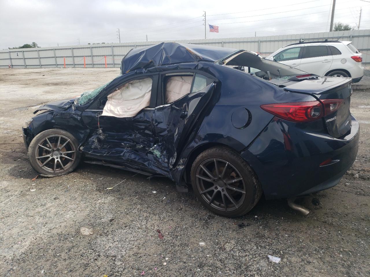 Obraz 2 z 2014 MAZDA 3 TOURING 2014 z VIN 3MZBM1V75EM118930