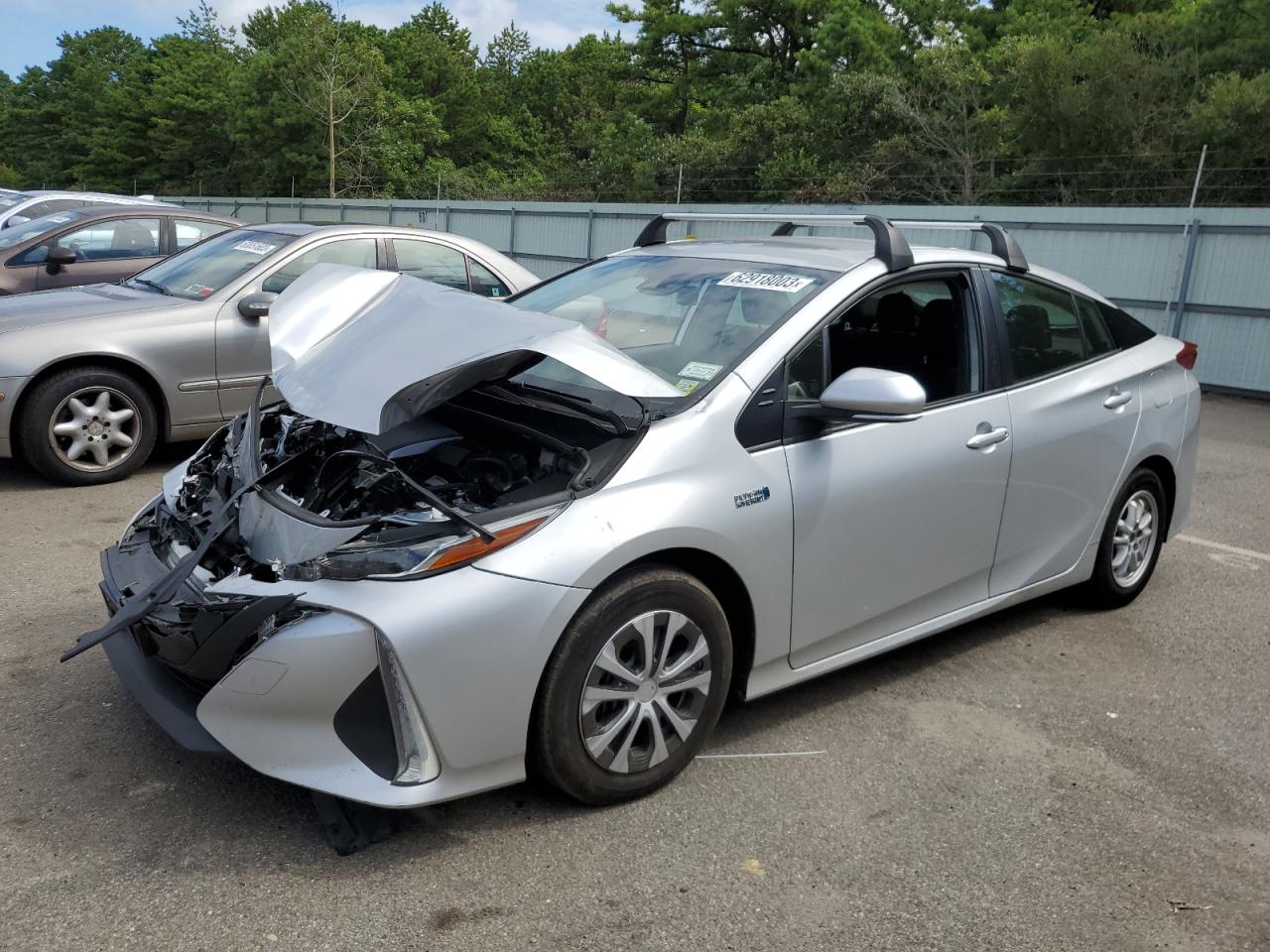 Image 1 of 2022 TOYOTA PRIUS PRIME LE 2022 with VIN JTDKAMFP3N3200085