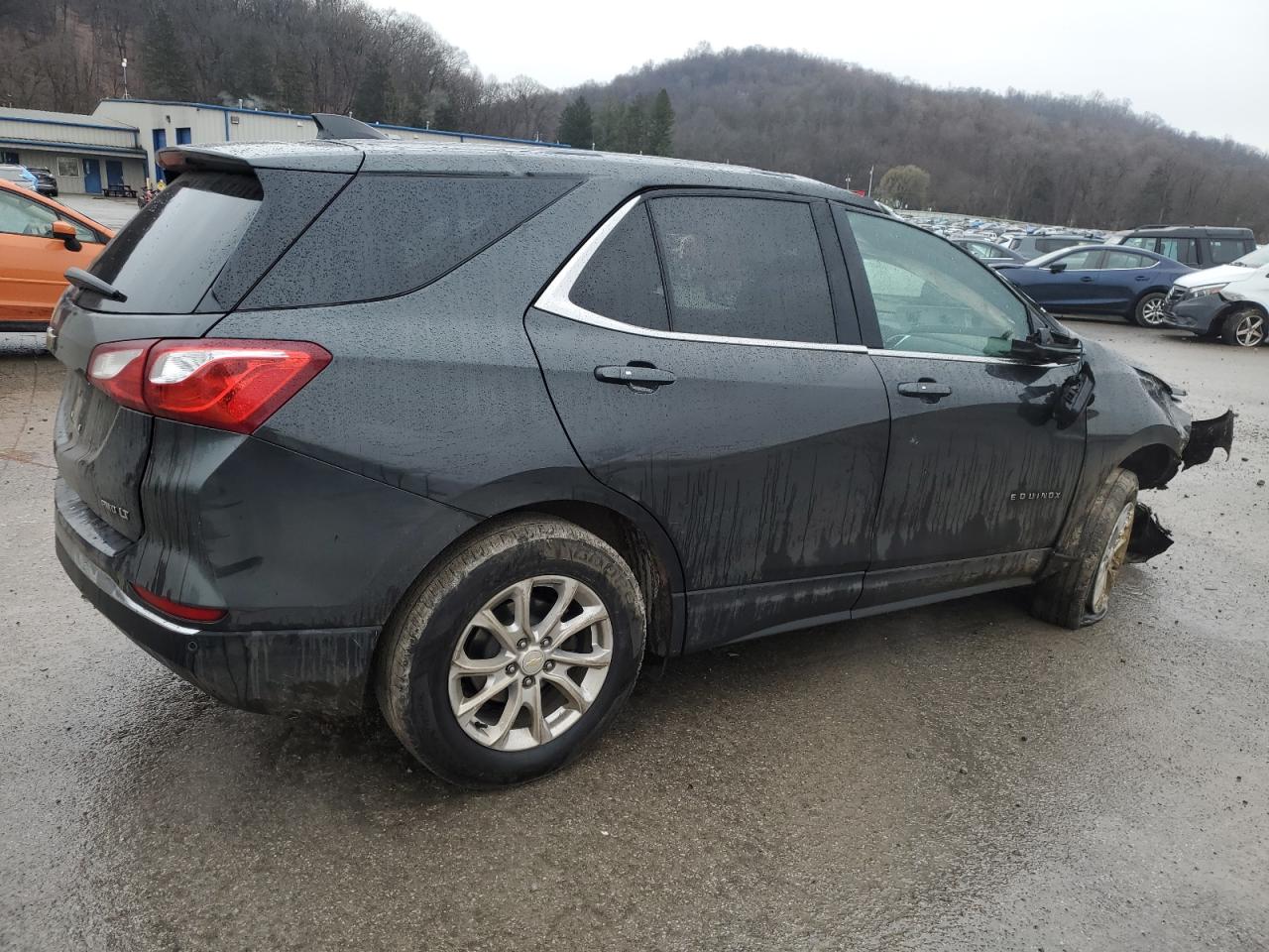 Image 3 of 2019 CHEVROLET EQUINOX LT 2019 with VIN 3GNAXTEV0KS669863