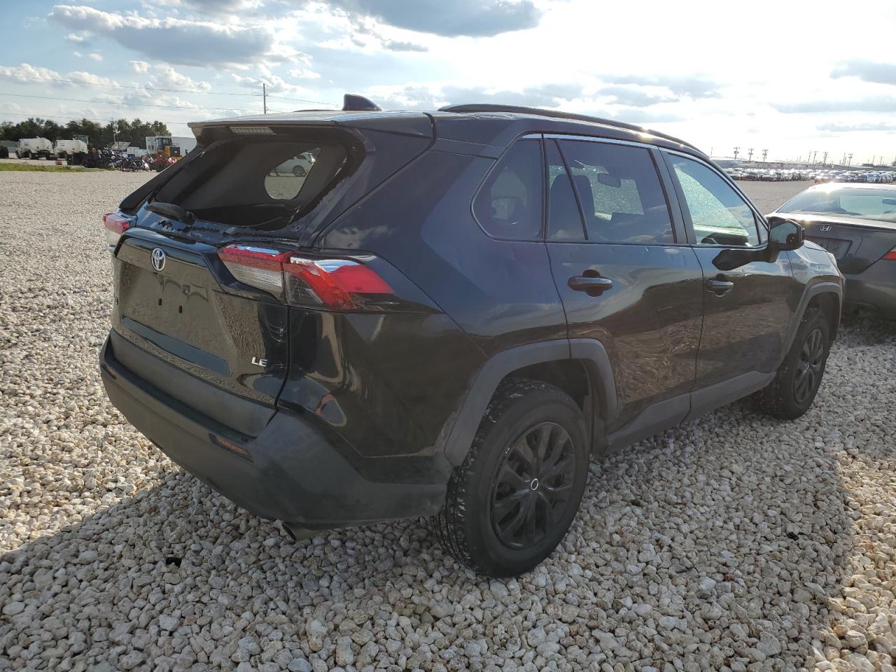 Изображение 3 2019 TOYOTA RAV4 LE 2019 с VIN 2T3H1RFV5KW008200