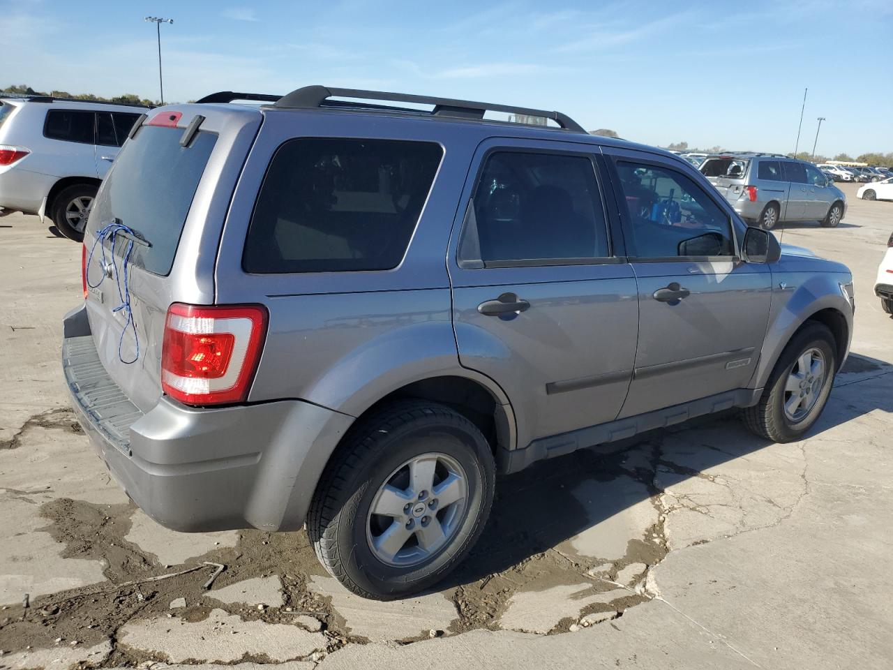 Изображение 3 2008 FORD ESCAPE XLT 2008 с VIN 1FMCU03158KD05611