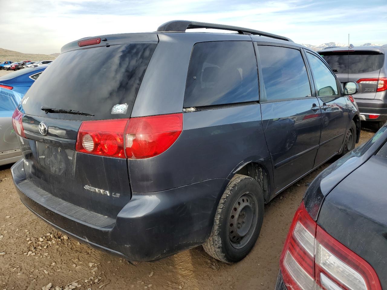 Изображение 3 2007 TOYOTA SIENNA CE 2007 с VIN 5TDZK23CX7S069630