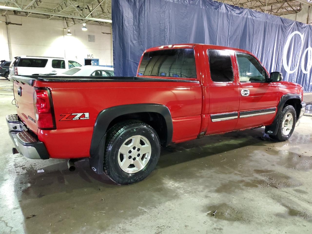 Image 3 of 2005 CHEVROLET SILVERADO K1500 2005 with VIN 2GCEK19B351336330