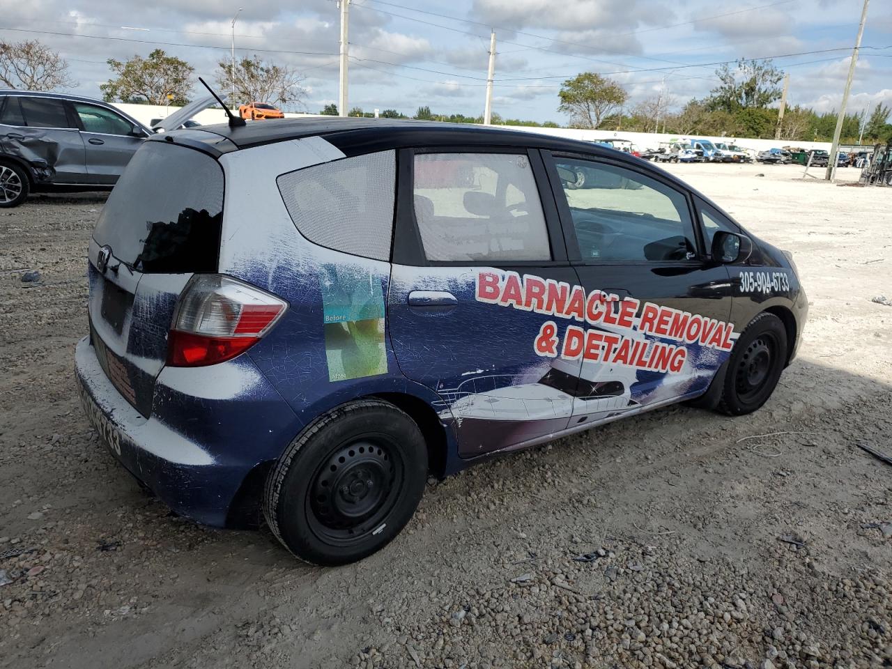 Image 3 of 2010 HONDA FIT  2010 with VIN JHMGE8H21AS010769