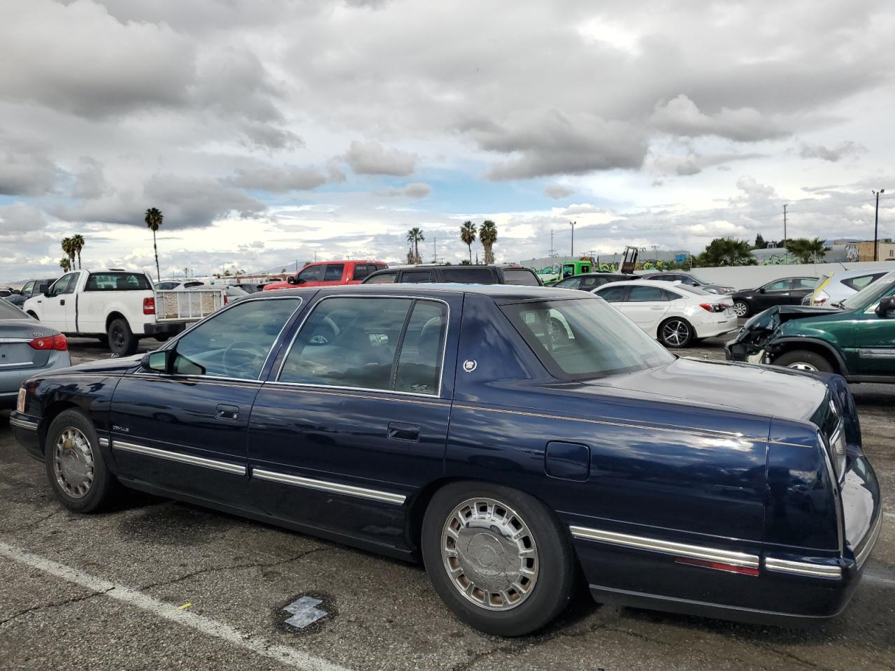 Obraz 2 z 1999 CADILLAC DEVILLE  1999 z VIN 1G6KD54Y0XU737490