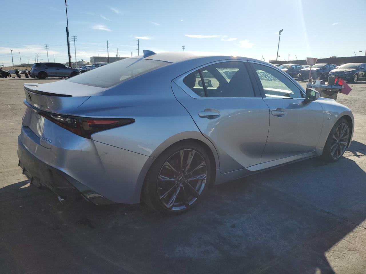 Obraz 3 z 2021 LEXUS IS 350 F-SPORT 2021 z VIN JTHGZ1B23M5041514