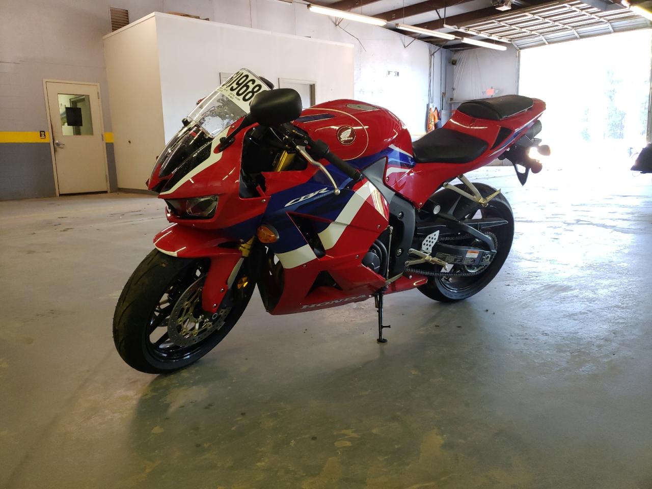 Image 2 of 2022 HONDA CBR600 RA 2022 with VIN JH2PC40J0NK800273