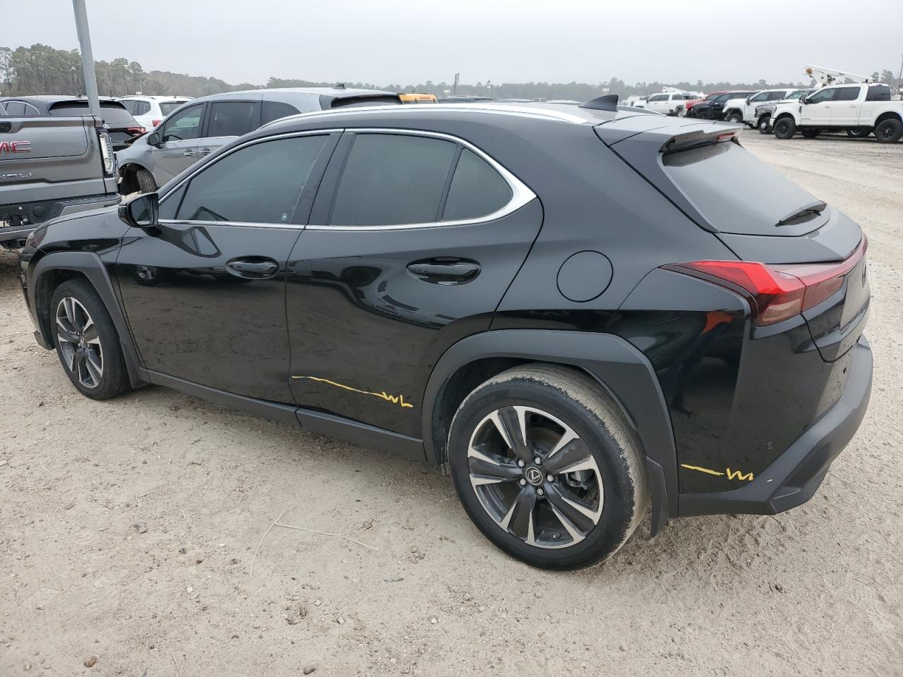 Image 2 of 2022 LEXUS UX 200 BASE 2022 with VIN JTHX3JBH2N2049788