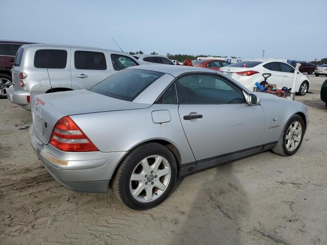 Image 3 of 2000 MERCEDES-BENZ SLK-CLASS 230 KOMPRESSOR 2000 with VIN WDBKK47F8YF149364