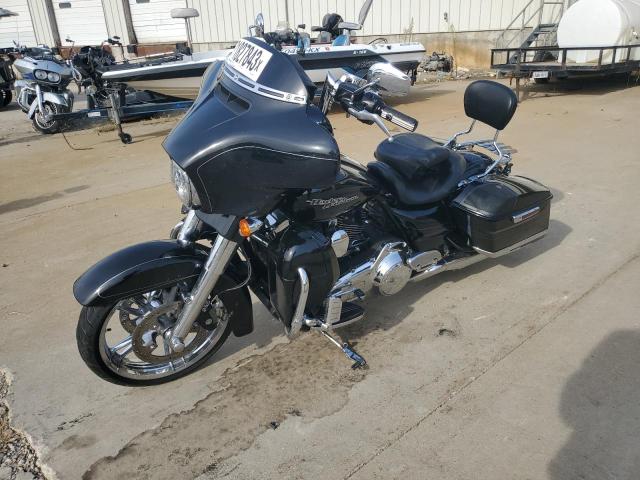 Image 2 of 2015 HARLEY-DAVIDSON FLHXS STREET GLIDE SPECIAL 2015 with VIN 1HD1KRM16FB678494