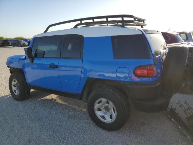 Image 2 of 2007 TOYOTA FJ CRUISER  2007 with VIN JTEZU11F170001930