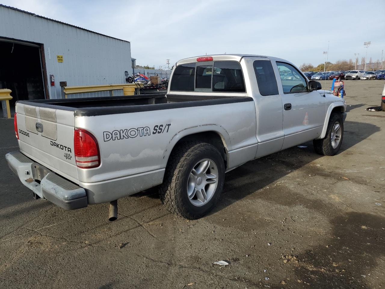 Изображение 3 2004 DODGE DAKOTA SXT 2004 с VIN 1D7GL12K24S589935