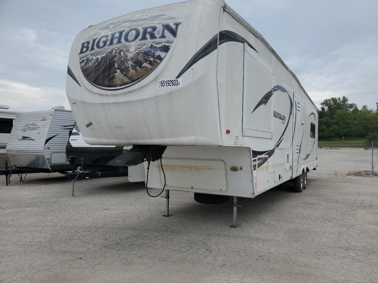 Obraz 1 z 2012 HEART LAND BIG HORN 2012 z VIN 5SFBG3820CE244165