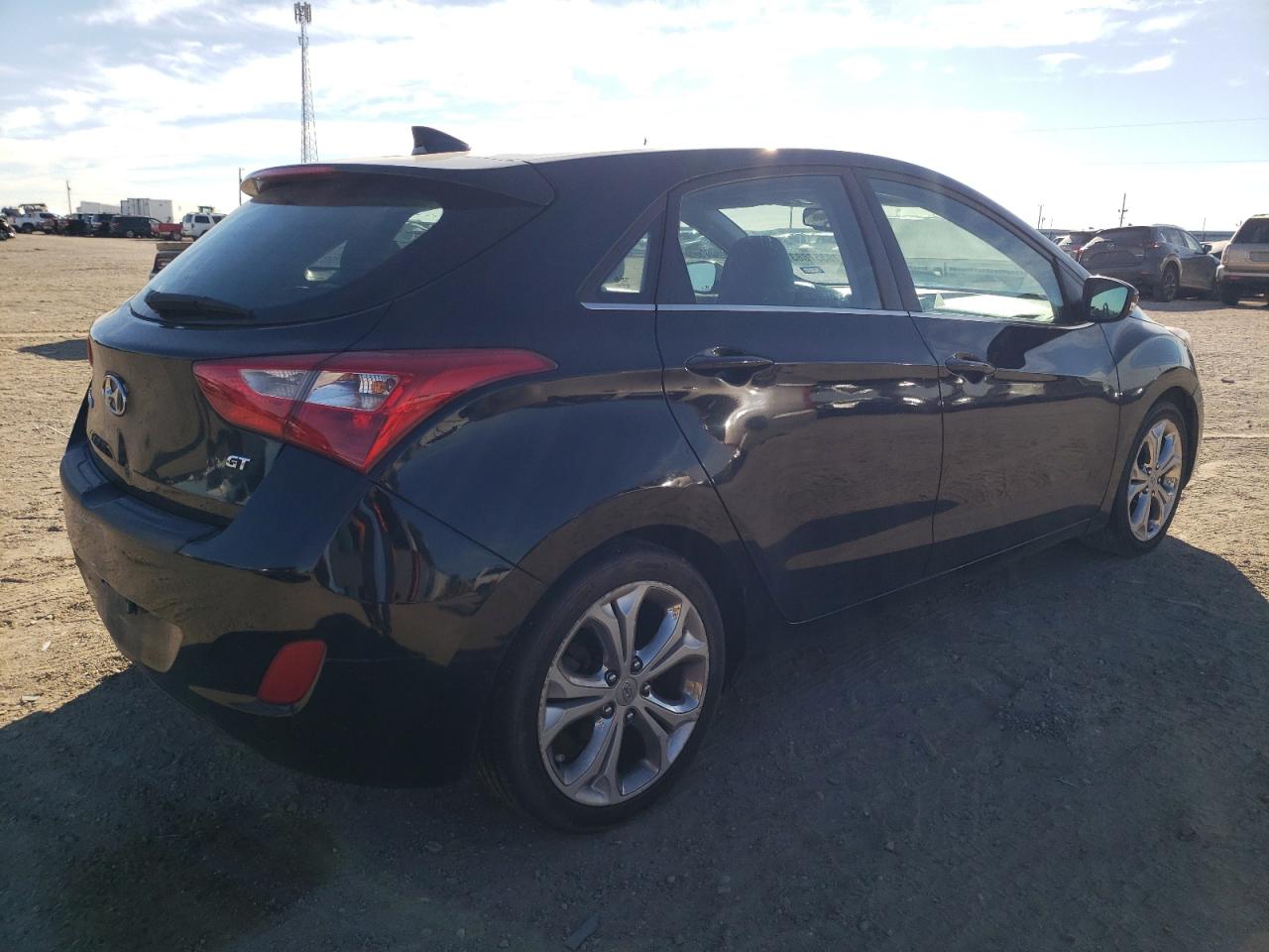 Изображение 3 2013 HYUNDAI ELANTRA GT  2013 с VIN KMHD35LEXDU141326