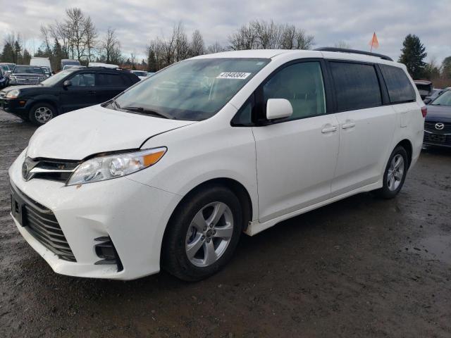 2020 TOYOTA SIENNA LE 2020 image