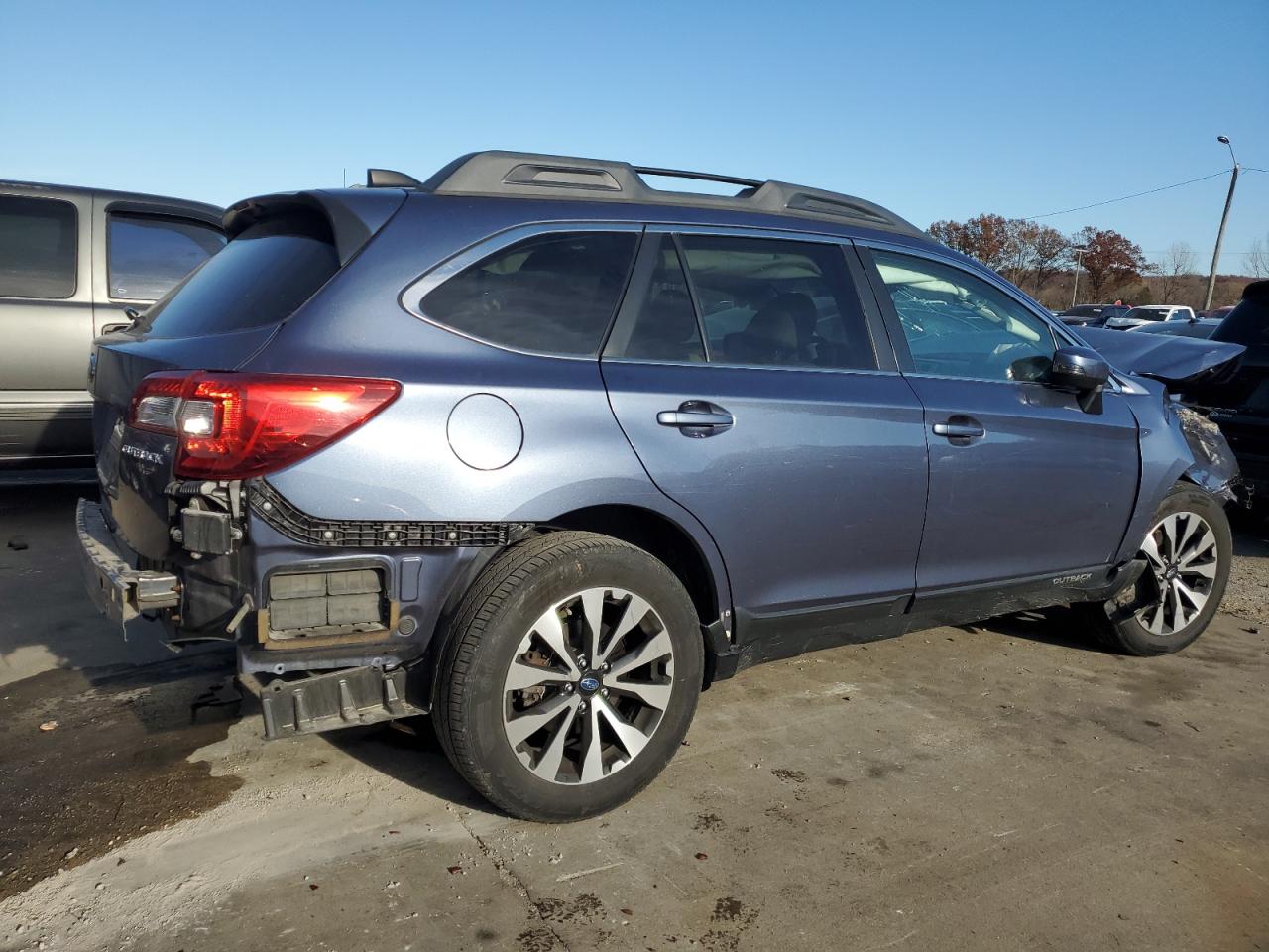 Изображение 3 2016 SUBARU OUTBACK 2.5I LIMITED 2016 с VIN 4S4BSBNC7G3207281