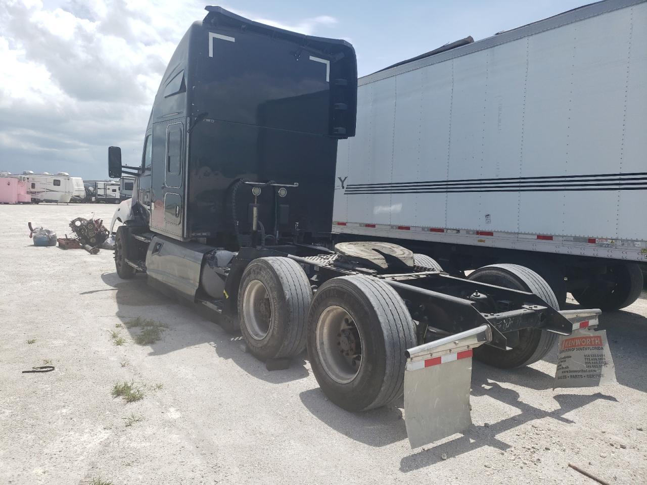 Изображение 3 2018 KENWORTH CONSTRUCTION T680 2018 с VIN 1XKYD49XXJJ200821
