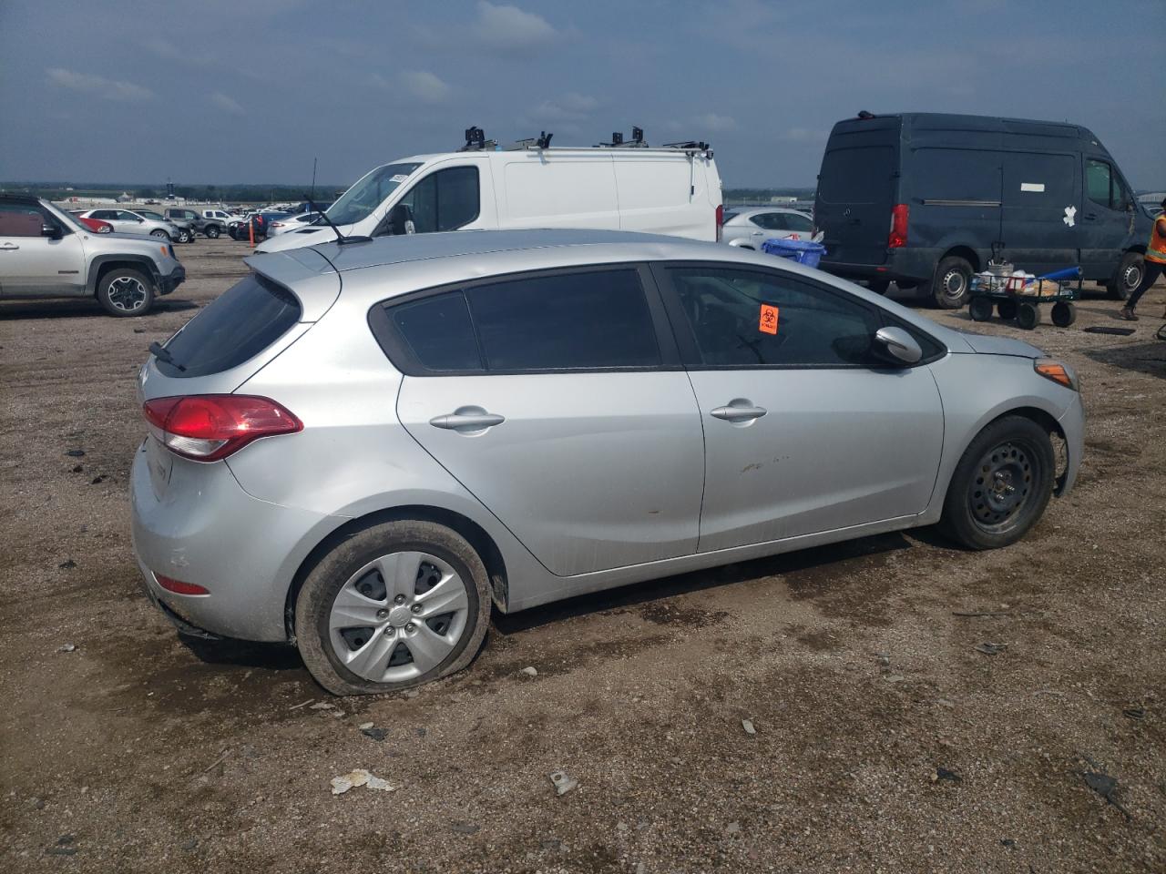 Image 3 of 2016 KIA FORTE LX 2016 with VIN KNAFK5A81G5637222