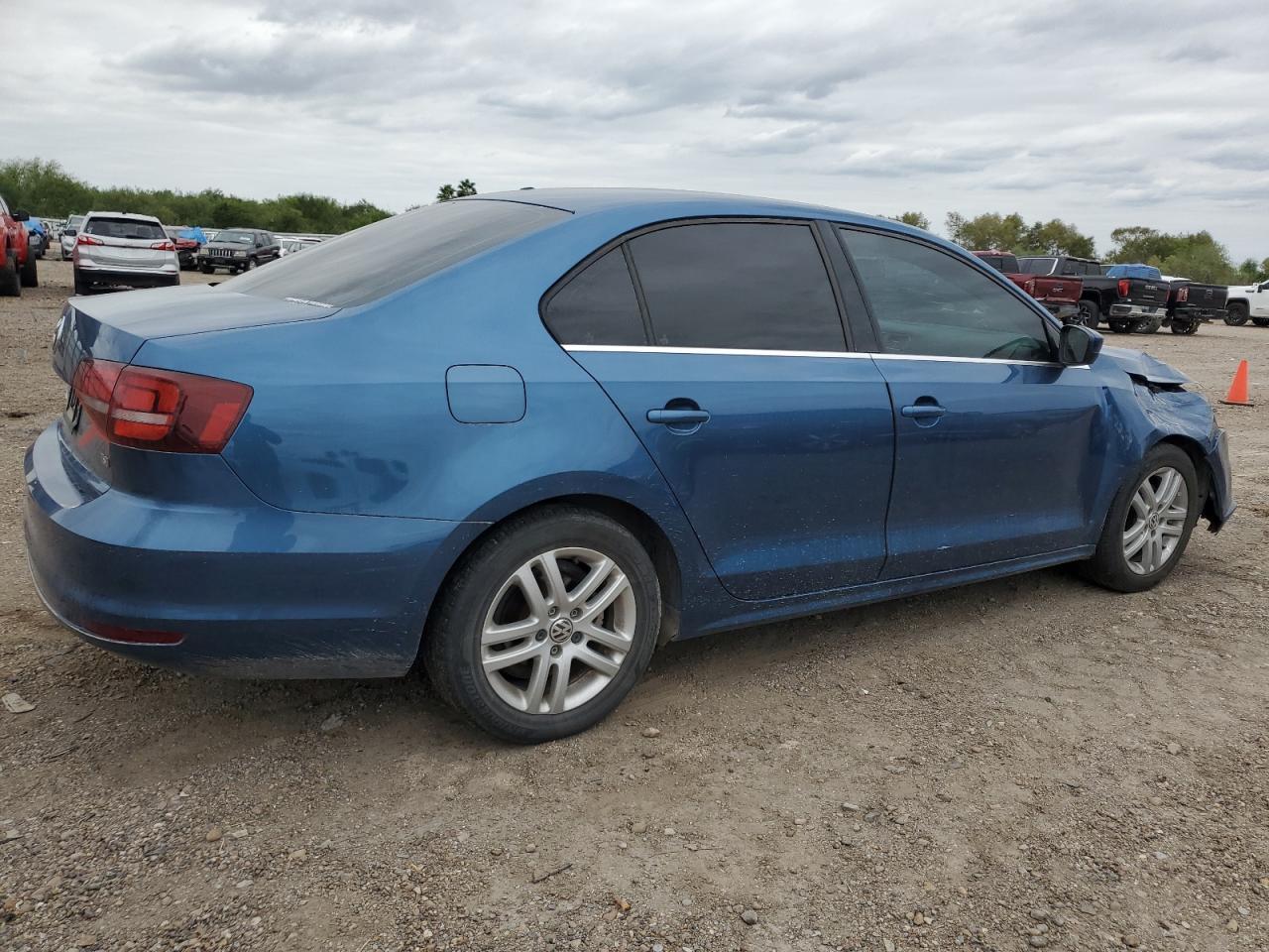 Image 3 of 2017 VOLKSWAGEN JETTA S 2017 with VIN 3VW2B7AJ5HM364911